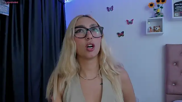 Soffy-brooks online show from 05/15/26, 03:15