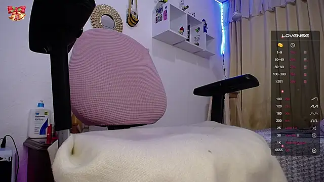 Soffy-brooks online show from 12/27/24, 08:24