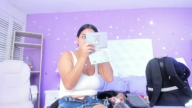 scarlette 15  online show from 12/05/25, 03:38