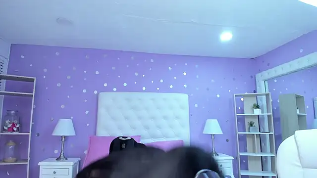 scarlette 15  online show from 10/28/25, 03:29