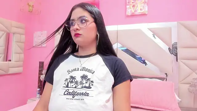 scarlette 15  online show from 04/03/26, 07:42