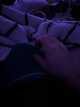 unconnudu21000 online show from 12/08/24, 05:17