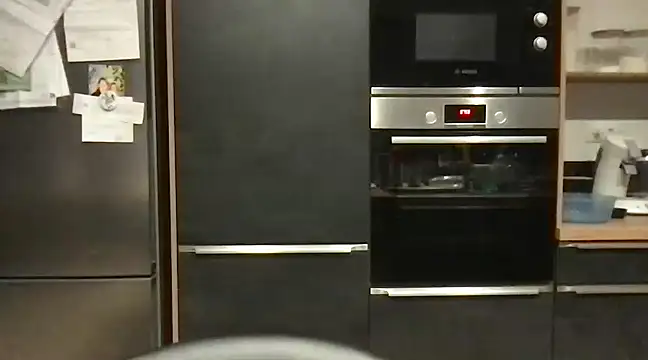 unconnudu21000 online show from 12/14/24, 06:56