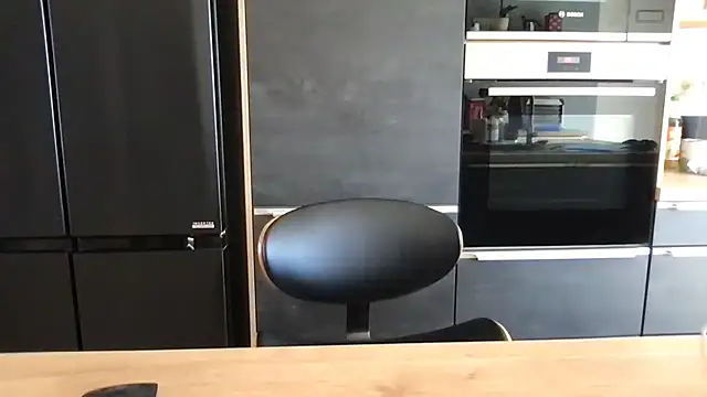 unconnudu21000 online show from 09/19/25, 10:52