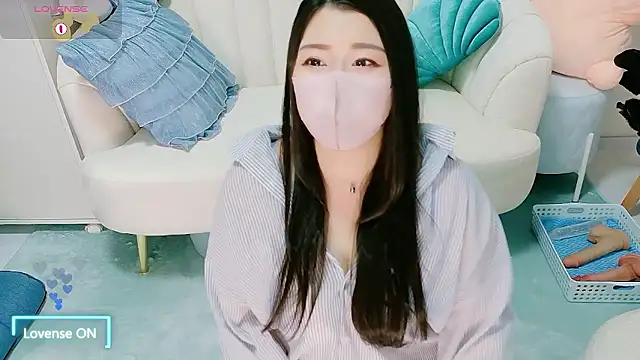 Snapshot of yukinko_o_ chatting on 07/15/26, 01:40 yukinko o online show from 07/15/26, 01:40