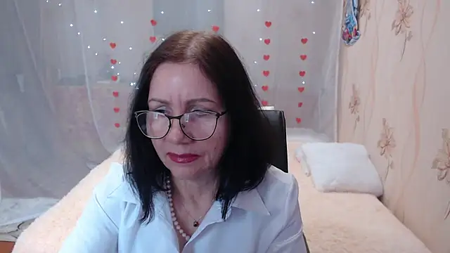 Snapshot of OlgaHottie chatting on 03/16/25, 11:15 OlgaHottie online show from 03/16/25, 11:15