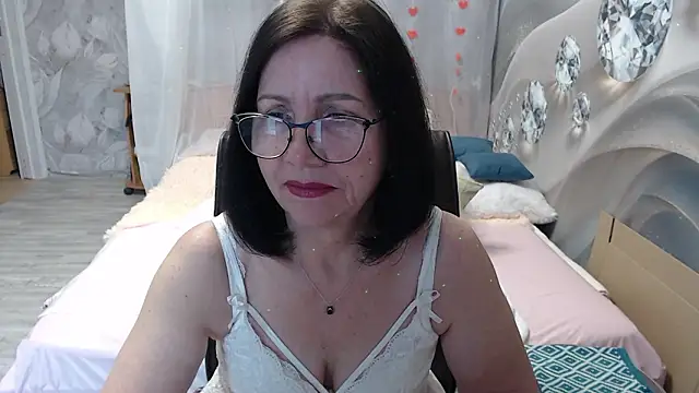 Snapshot of OlgaHottie chatting on 02/21/26, 12:12 OlgaHottie online show from 02/21/26, 12:12