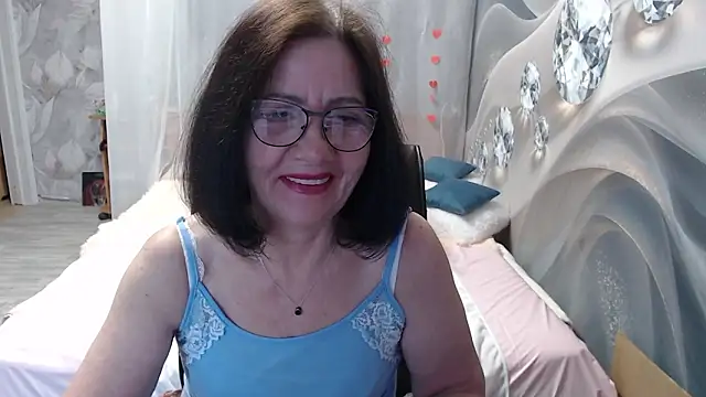 Snapshot of OlgaHottie chatting on 02/12/26, 11:37 OlgaHottie online show from 02/12/26, 11:37