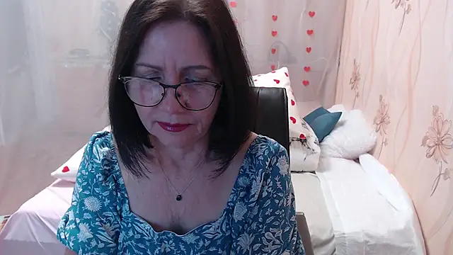 Snapshot of OlgaHottie chatting on 01/11/26, 11:00 OlgaHottie online show from 01/11/26, 11:00