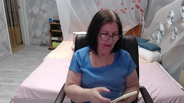 OlgaHottie online show from 04/09/26, 12:44