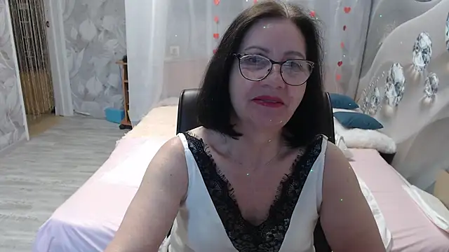 Snapshot of OlgaHottie chatting on 05/08/26, 11:19 OlgaHottie online show from 05/08/26, 11:19