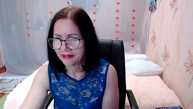 Snapshot of OlgaHottie chatting on 03/03/25, 08:30 OlgaHottie online show from 03/03/25, 08:30