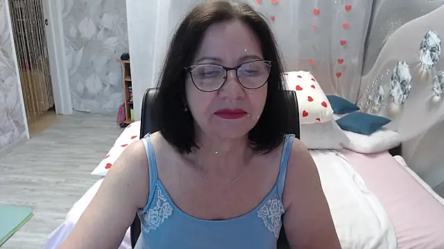 Snapshot of OlgaHottie chatting on 05/21/26, 11:57 OlgaHottie online show from 05/21/26, 11:57