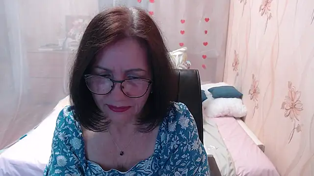 Snapshot of OlgaHottie chatting on 11/29/25, 11:16 OlgaHottie online show from 11/29/25, 11:16