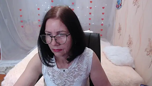 Snapshot of OlgaHottie chatting on 03/10/25, 11:06 OlgaHottie online show from 03/10/25, 11:06