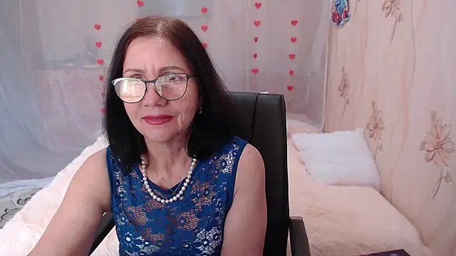 Snapshot of OlgaHottie chatting on 03/18/25, 05:34 OlgaHottie online show from 03/18/25, 05:34