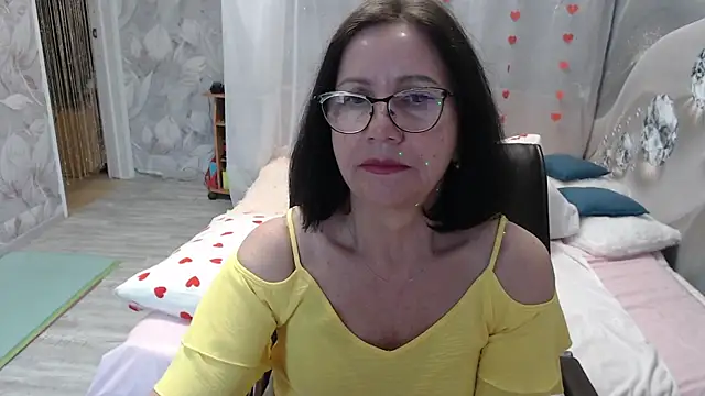 Snapshot of OlgaHottie chatting on 05/19/26, 01:56 OlgaHottie online show from 05/19/26, 01:56