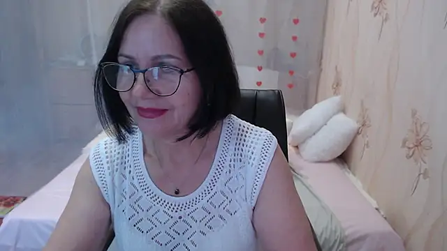 Snapshot of OlgaHottie chatting on 09/30/25, 11:33 OlgaHottie online show from 09/30/25, 11:33