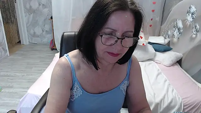 Snapshot of OlgaHottie chatting on 05/22/26, 11:36 OlgaHottie online show from 05/22/26, 11:36