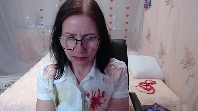 Snapshot of OlgaHottie chatting on 03/20/25, 08:53 OlgaHottie online show from 03/20/25, 08:53