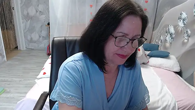 Snapshot of OlgaHottie chatting on 05/23/26, 11:37 OlgaHottie online show from 05/23/26, 11:37