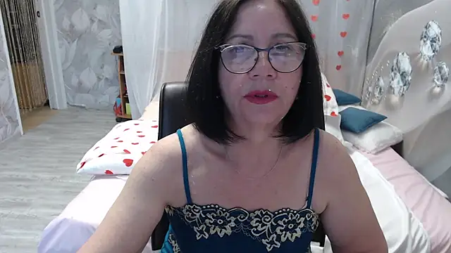 Snapshot of OlgaHottie chatting on 05/15/26, 11:03 OlgaHottie online show from 05/15/26, 11:03