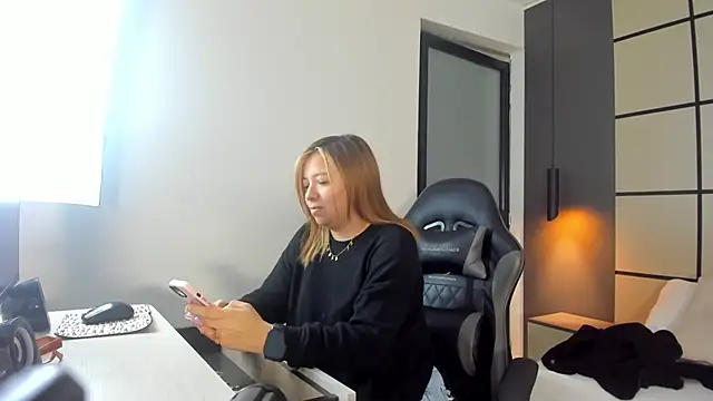 alma fenix online show from 02/13/26, 12:38