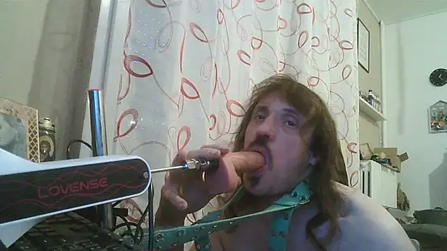 cyril020202 online show from 11/24/25, 07:19