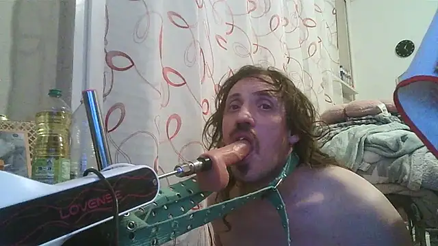 cyril020202 online show from 12/14/25, 01:23