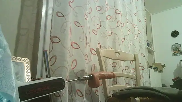 cyril020202 online show from 12/22/25, 08:36