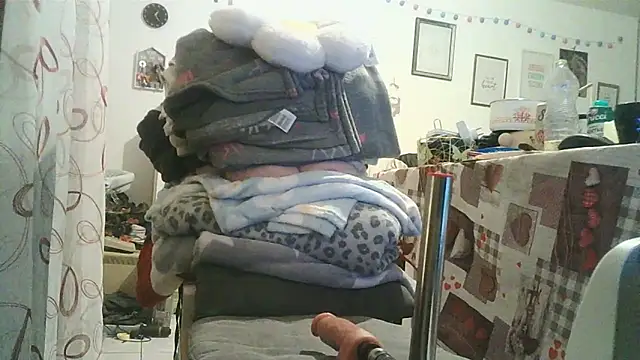 cyril020202 online show from 11/16/25, 11:30