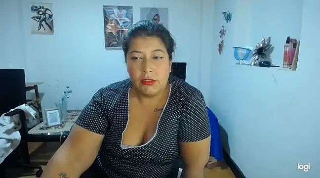 Snapshot of AmeliaThompsonTaboo chatting on 01/28/25, 10:34 AmeliaThompsonTaboo online show from 01/28/25, 10:34
