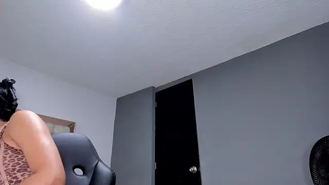 ZachaTompson online show from 12/15/25, 10:15