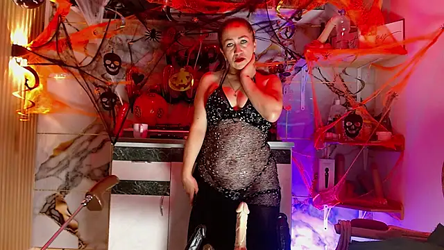 Snapshot of Bigass_dayla chatting on 10/19/25, 02:20 Bigass dayla online show from 10/19/25, 02:20