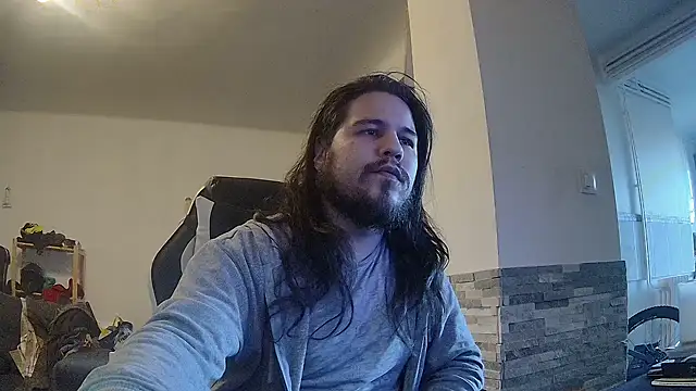 Snapshot of bananahot31 chatting on 01/14/25, 04:18 bananahot31 online show from 01/14/25, 04:18