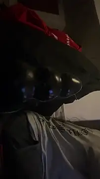 Snapshot of bananahot31 chatting on 01/11/26, 05:14 bananahot31 online show from 01/11/26, 05:14