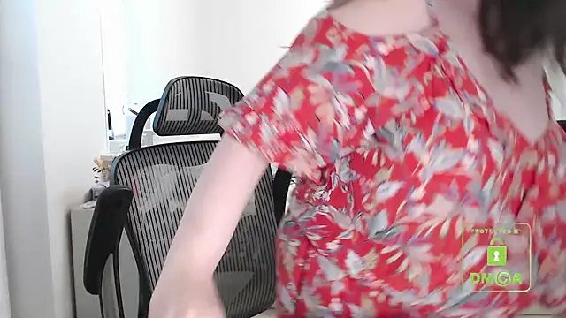 cute and hot online show from 09/28/25, 02:02