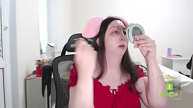 cute and hot online show from 10/10/25, 09:32