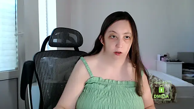 cute and hot online show from 06/14/26, 03:02