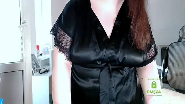 Snapshot of cute_and_hot chatting on 06/09/26, 03:13 cute and hot online show from 06/09/26, 03:13