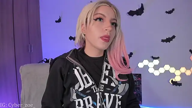 cyberzoe online show from 10/28/25, 10:47