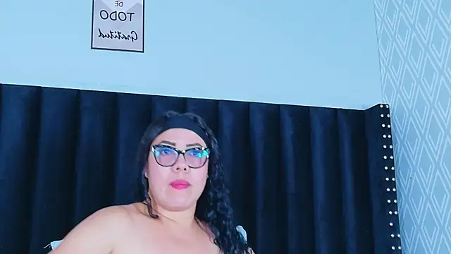 Snapshot of hotlatinateacher chatting on 02/16/26, 07:12 hotlatinateacher online show from 02/16/26, 07:12