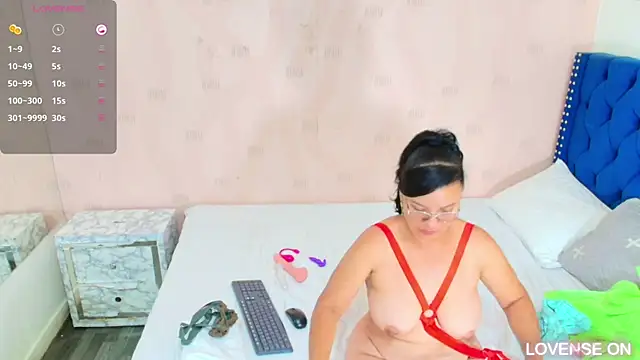 Snapshot of hotlatinateacher chatting on 03/16/25, 07:27 hotlatinateacher online show from 03/16/25, 07:27