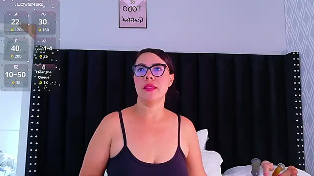 hotlatinateacher online show from 04/05/26, 11:39