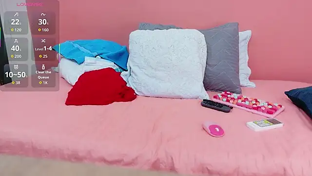 Snapshot of hotlatinateacher chatting on 10/14/25, 07:36 hotlatinateacher online show from 10/14/25, 07:36