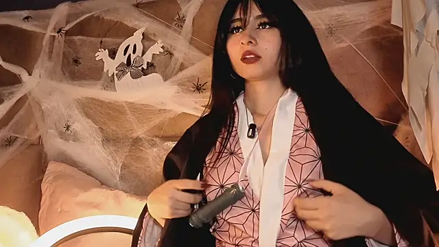 angelinepossy online show from 10/31/25, 11:11