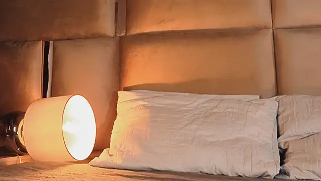 angelinepossy online show from 09/19/25, 10:03