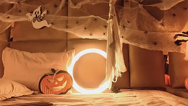 angelinepossy online show from 10/14/25, 10:20