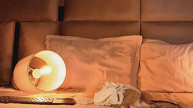 angelinepossy online show from 11/03/25, 06:11