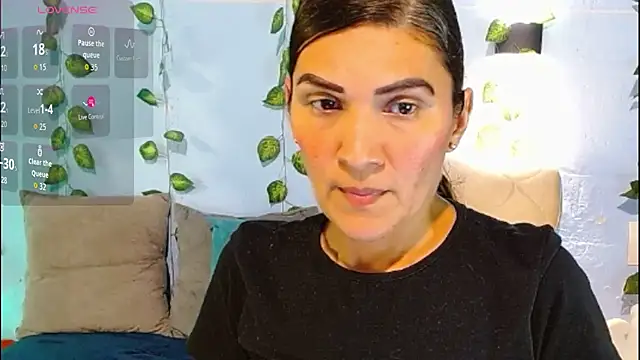 venus swet  online show from 04/05/26, 11:22